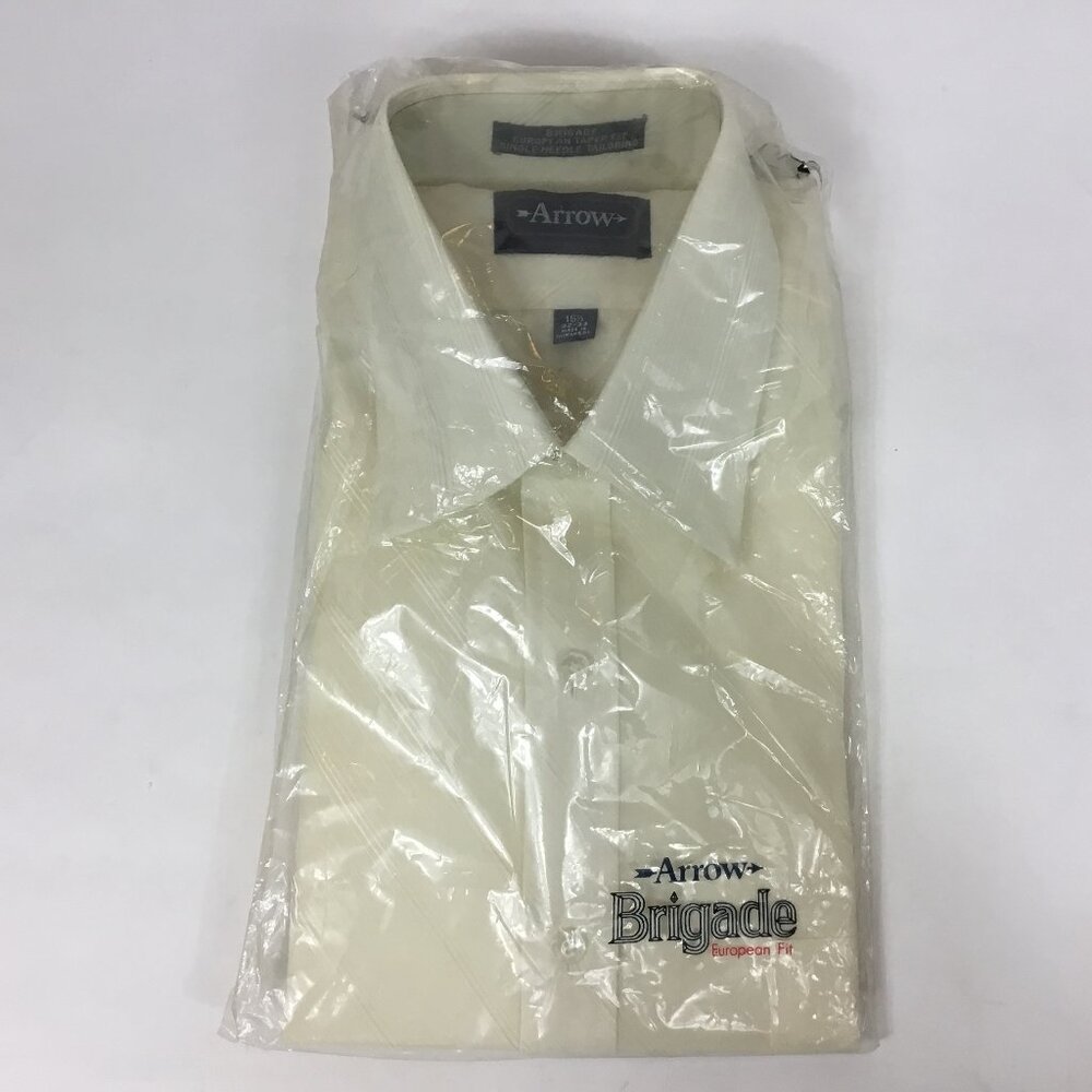 (NWT) Arrow, Cream Button down dress shirt